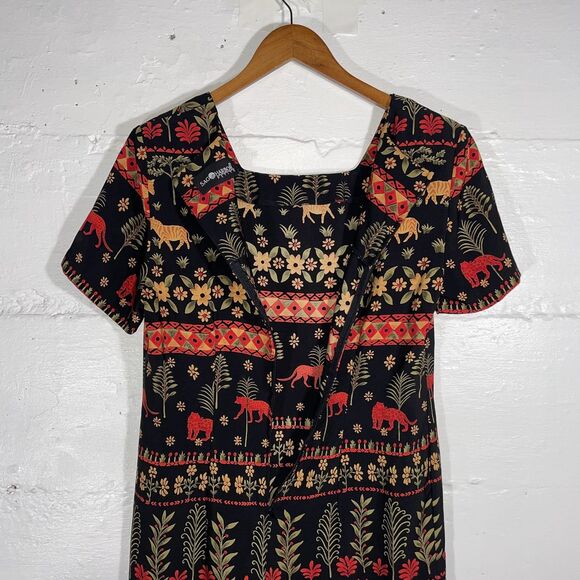 Vintage Sag Harbor Petite 10P Animal Print Black Shift Dress Tigers Lions Floral - Picture 8 of 12